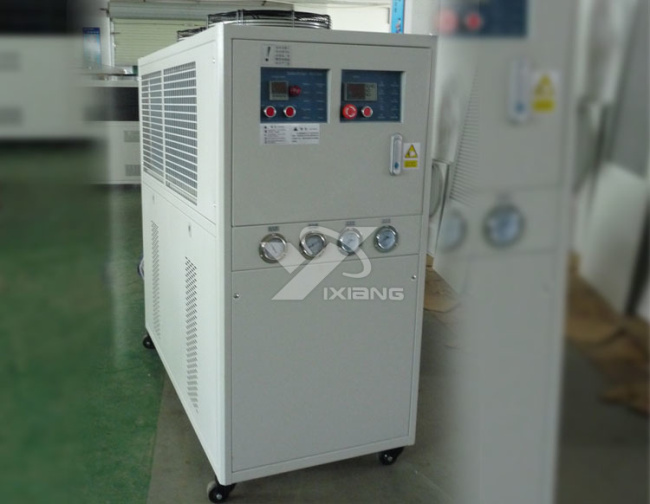 上海汽車行業(yè)風(fēng)冷冷熱一體機——冷水機