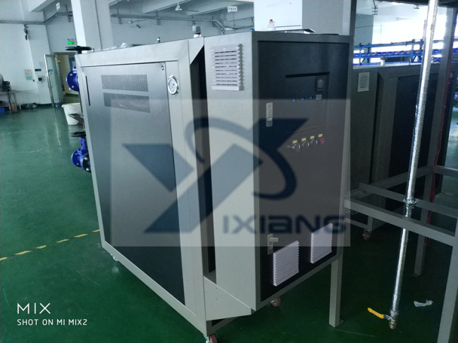 四川炭纖維行業客戶——模溫機