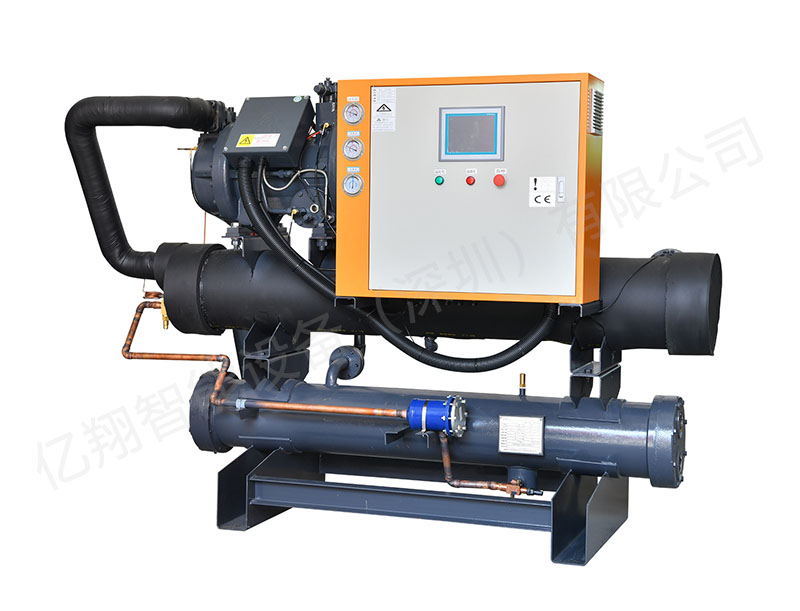 水冷螺桿式冷水機(jī)（立式）
