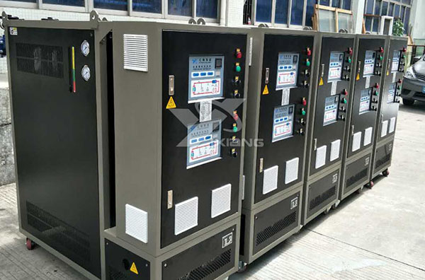 油式模溫機在制冷劑時有哪些需要注意