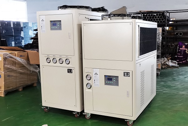 風(fēng)冷式冷水機(jī)工作原理是什么？如何進(jìn)行日常維護(hù)和保養(yǎng)？